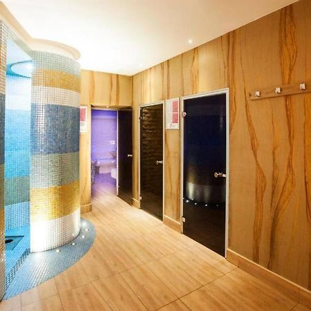 Luxury 2 Bedroom Apartment Bucharest Exterior photo
